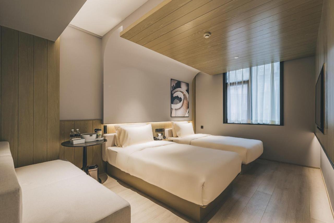 Atour X Hotel The Bund East Nanjing Road Shanghai Bagian luar foto