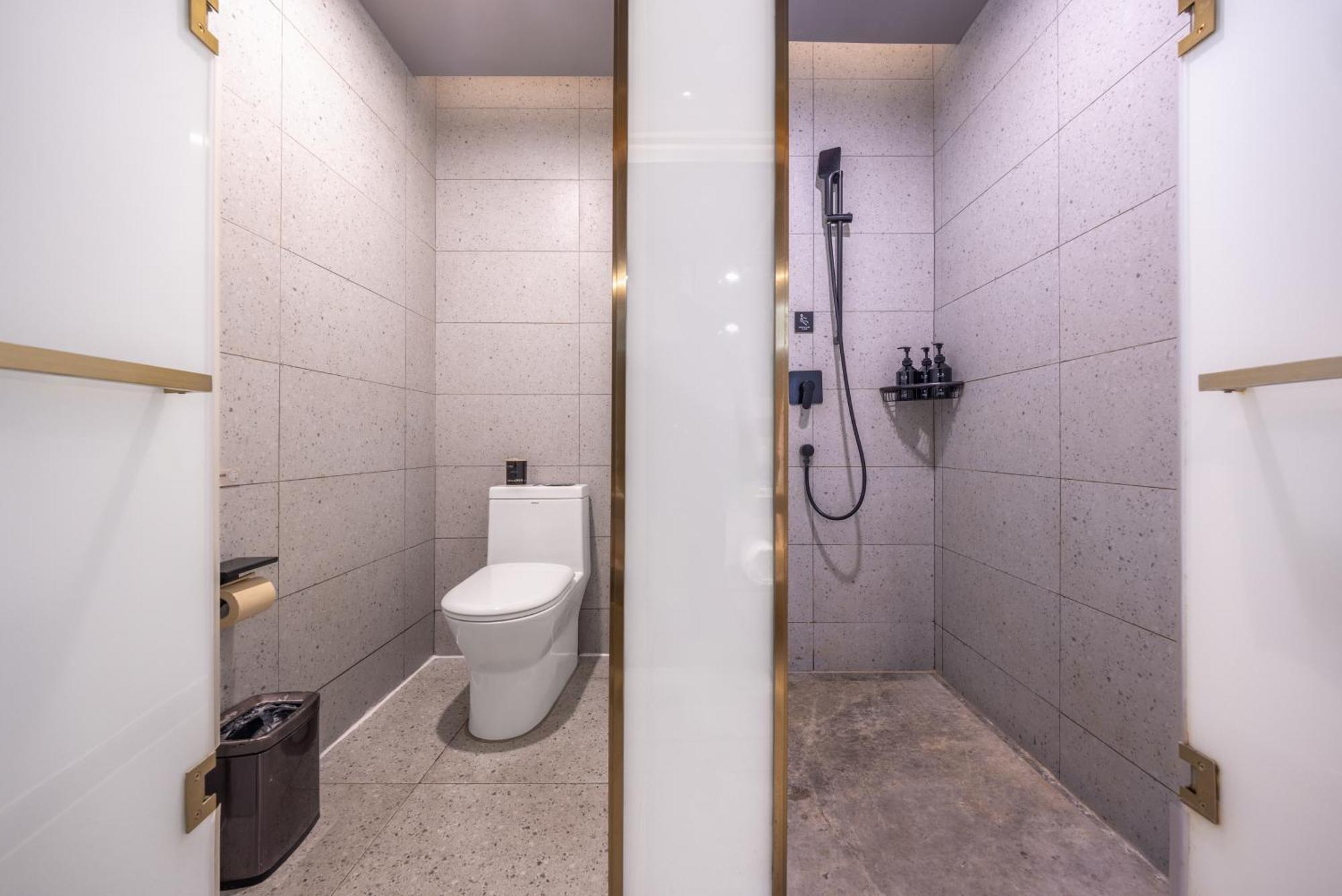 Atour X Hotel The Bund East Nanjing Road Shanghai Bagian luar foto